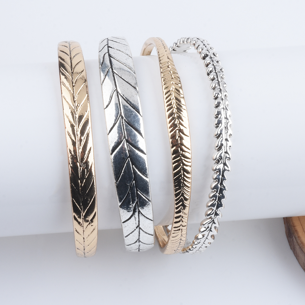 Ethnic Fashion Trends 2026 - Trend Vintage Punk Gold Silver Color