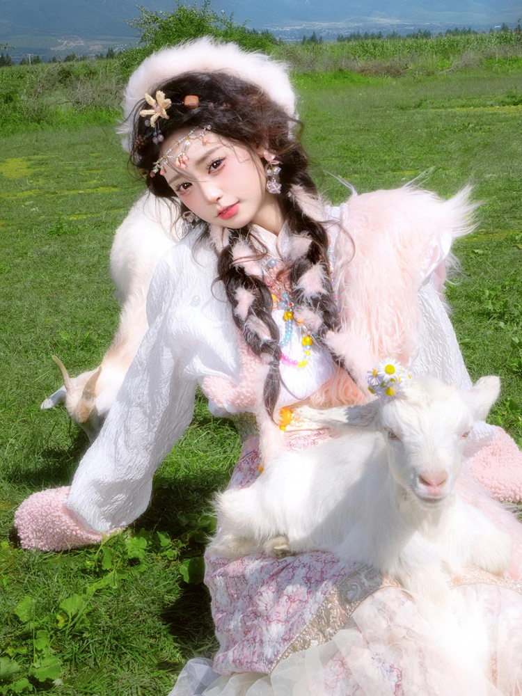 Yunnan Tibetan Costume Lijiang - Ethnic Fashion Shoot 评论和价格