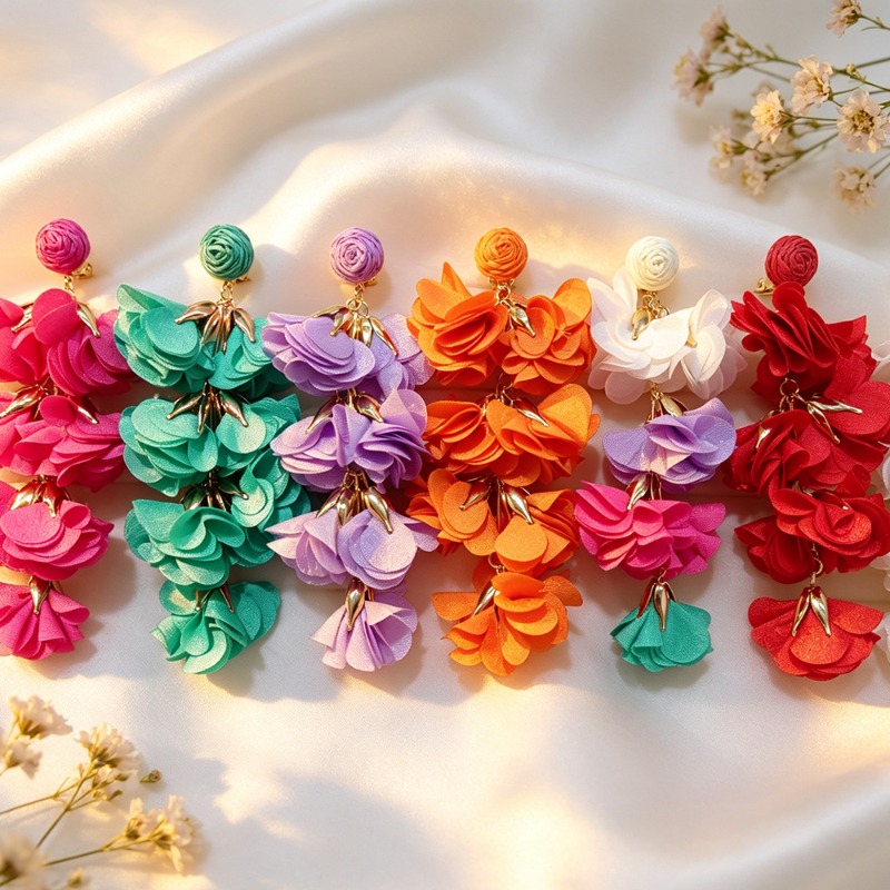 Ethnic Colorful Flower Tassel  - Ethnic Fashion Trends 2026 评论和价格