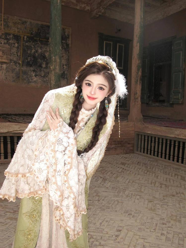 Princess Style Ethnic Uygur Co - Ethnic Fashion Shoot 评论和价格